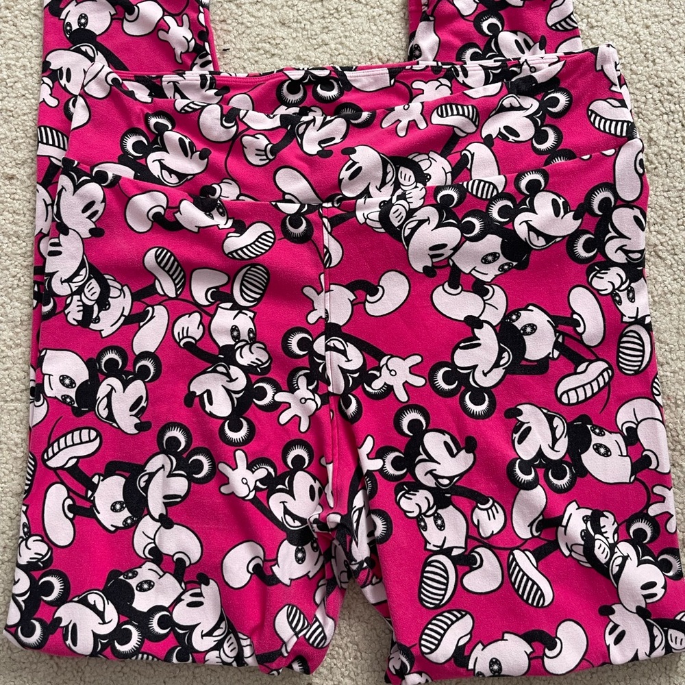 Lularoe disney Mickey leggings tall and curvy